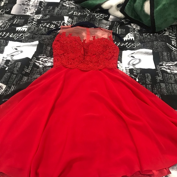 Red teen prom dress - Picture 2 of 4